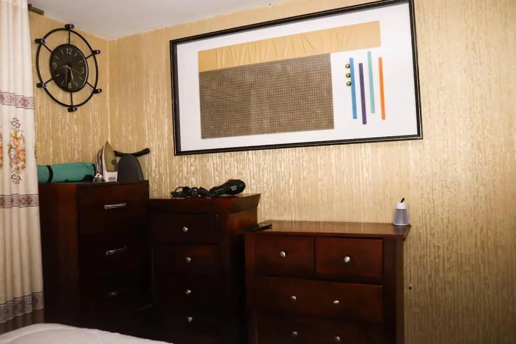 Jelani Space'S Luzira Apartment Καμπάλα
